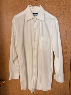 Classic White Long-Sleeve Dress Shirt with Chest Pocket